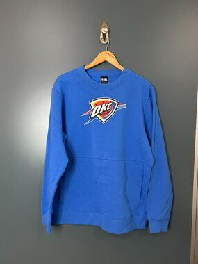 NWOT Oklahoma City Thunder Blue Crewneck Sweatshirt NBA Men's Large MSRP $44.99